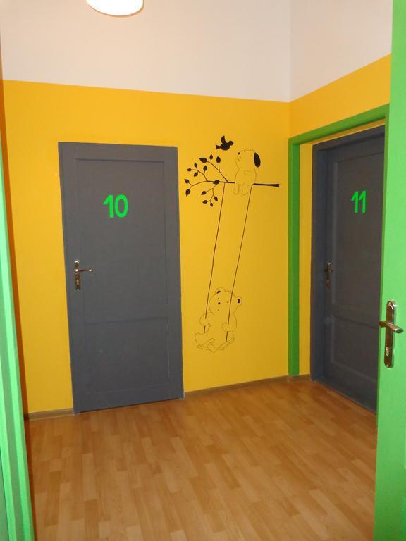 Lolek Hostel Lublin Bagian luar foto