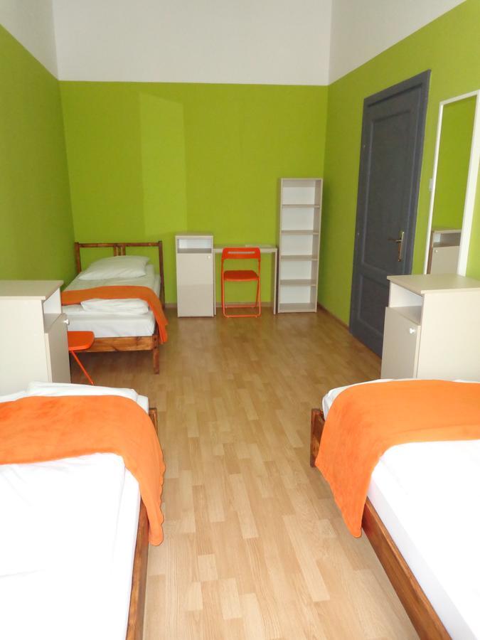 Lolek Hostel Lublin Bagian luar foto